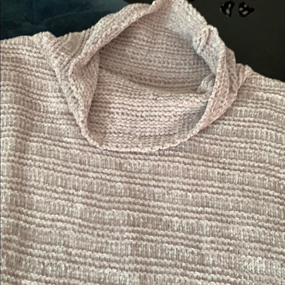 Sweater - Picture 2 of 4